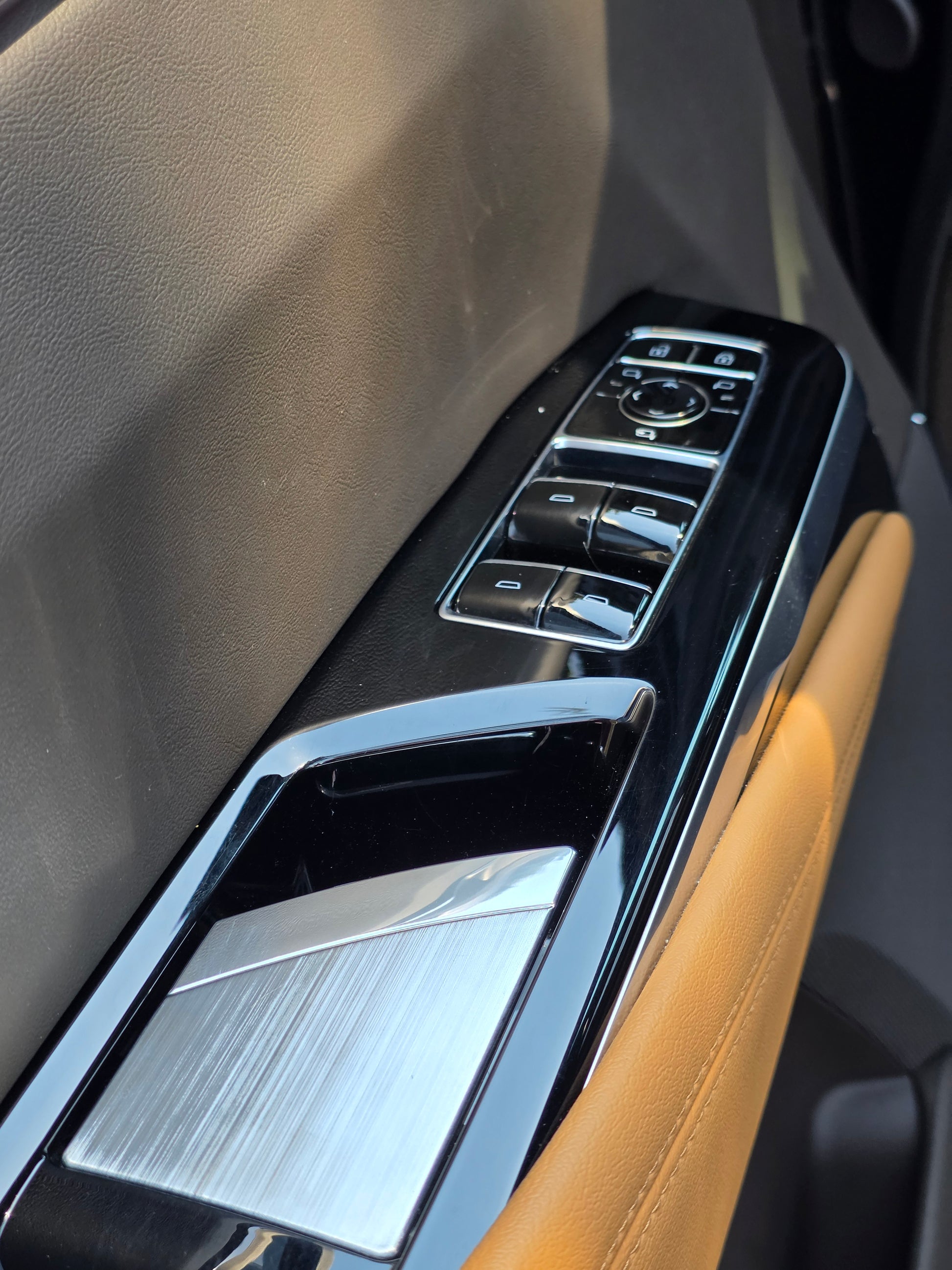 Cadillac Escalade SUV 600 2025