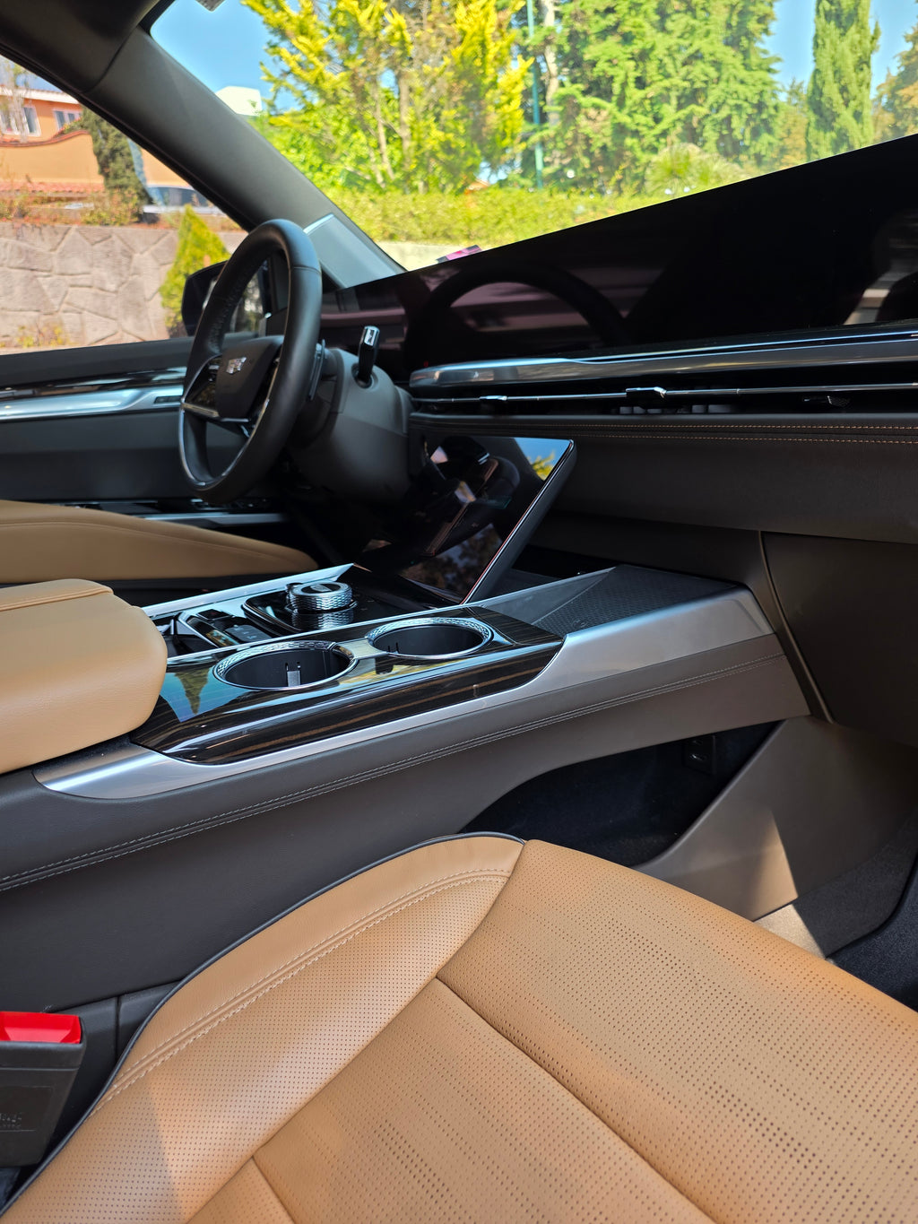 Cadillac Escalade SUV 600 2025