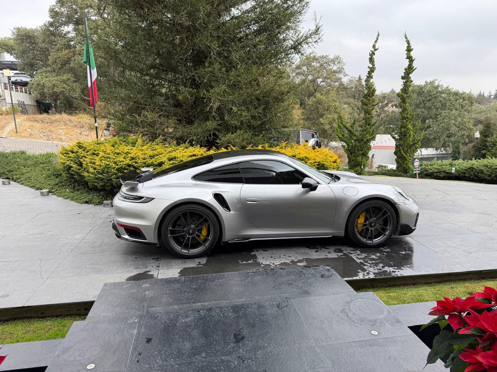 Porsche 911 Turbo S (992)