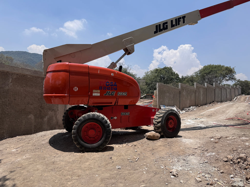 JLG 600S