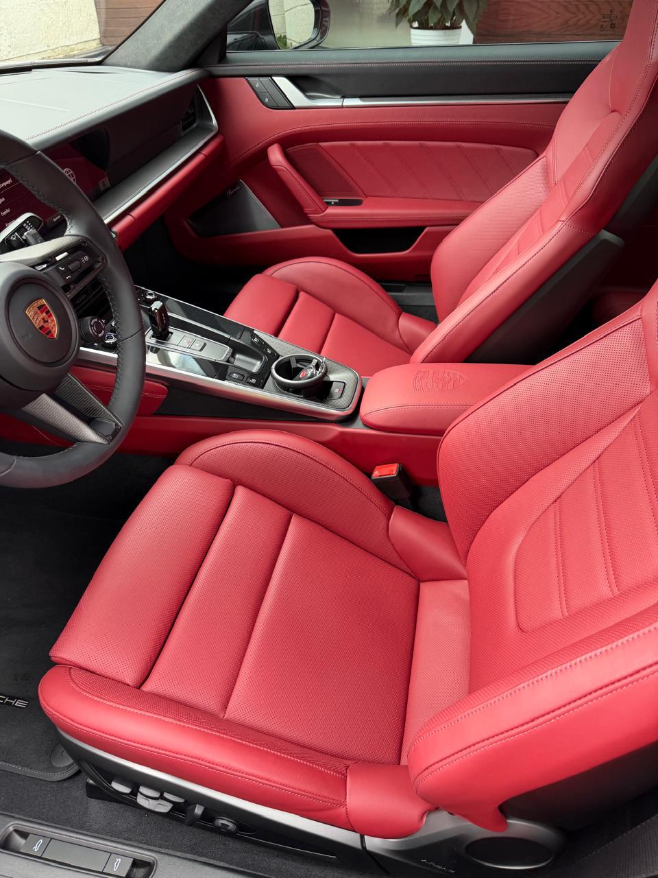 Porsche 911 Turbo S (992)